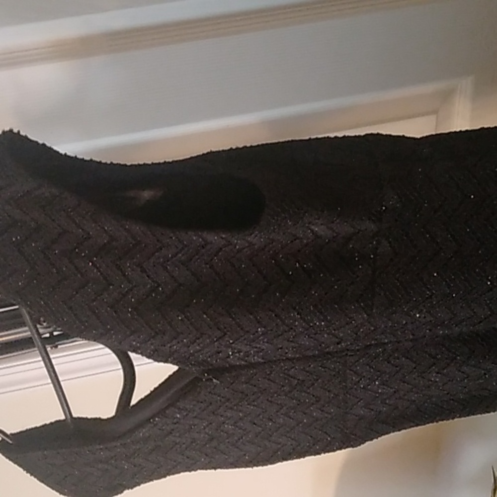 Dress - Picture 4 of 5